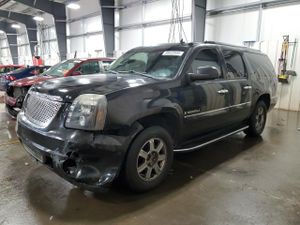 GMC Yukon DENALI 6.2L 8 2008