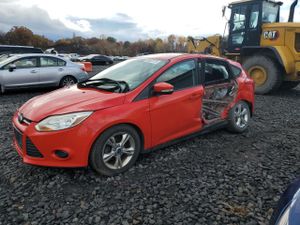Ford Focus SE 2.0L 4 2014