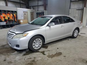 Toyota Camry BASE 2.5L 4 2010