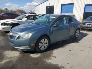 Chevrolet Cruze LS 1.8L 4 2012