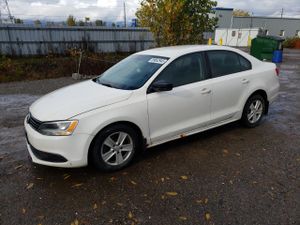 Volkswagen Jetta BASE 2.0L 4 2011