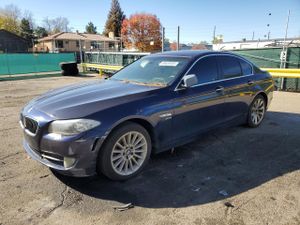 BMW 5 Series XI 3.0L 6 2011