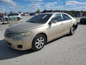 Toyota Camry BASE 2.5L 4 2010