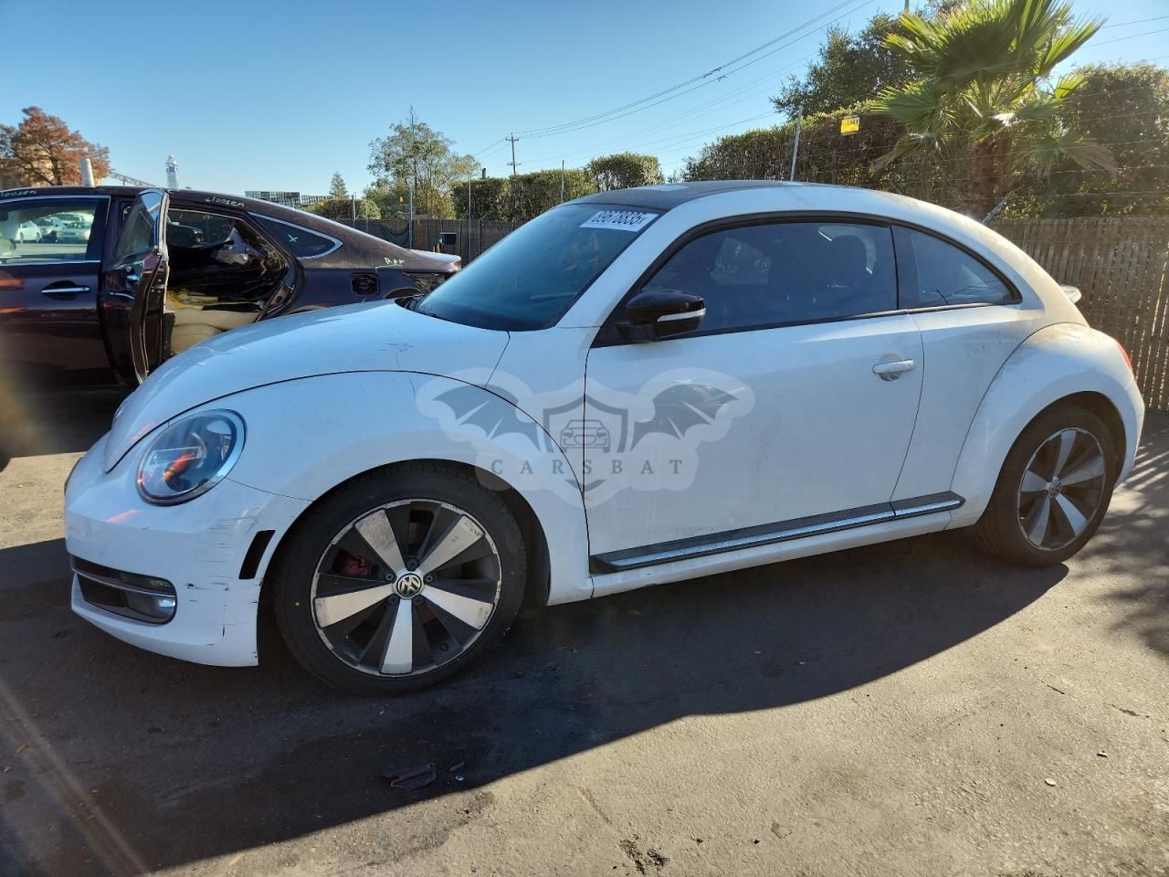 Volkswagen Beetle TURBO 2.0L 4 2012