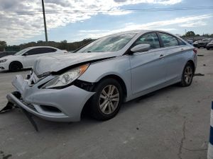 Hyundai Sonata GLS 2.4L 4 2013