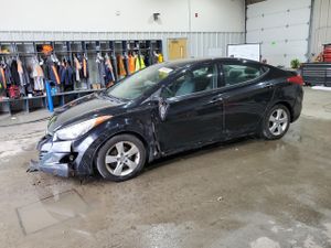 Hyundai Elantra GLS 1.8L 4 2013