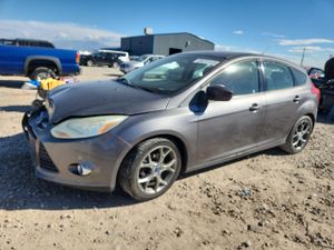 Ford Focus SE 2.0L 4 2013