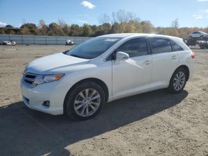Toyota Venza LE 2.7L 4 2015