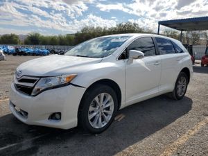 Toyota Venza LE 2.7L 4 2015