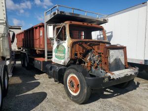 International 4700 / 4900 4900 6 2000