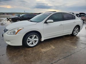 Nissan Altima BASE 2.5L 4 2010