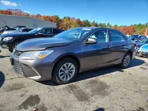Toyota Camry LE 2.5L 4 2015