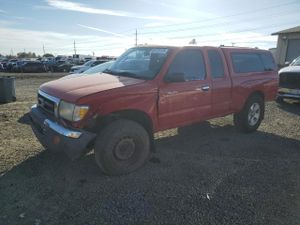 Toyota Tacoma XTRACAB 2.7L 4 1999