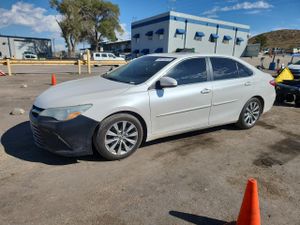 Toyota Camry LE 2.5L 4 2015