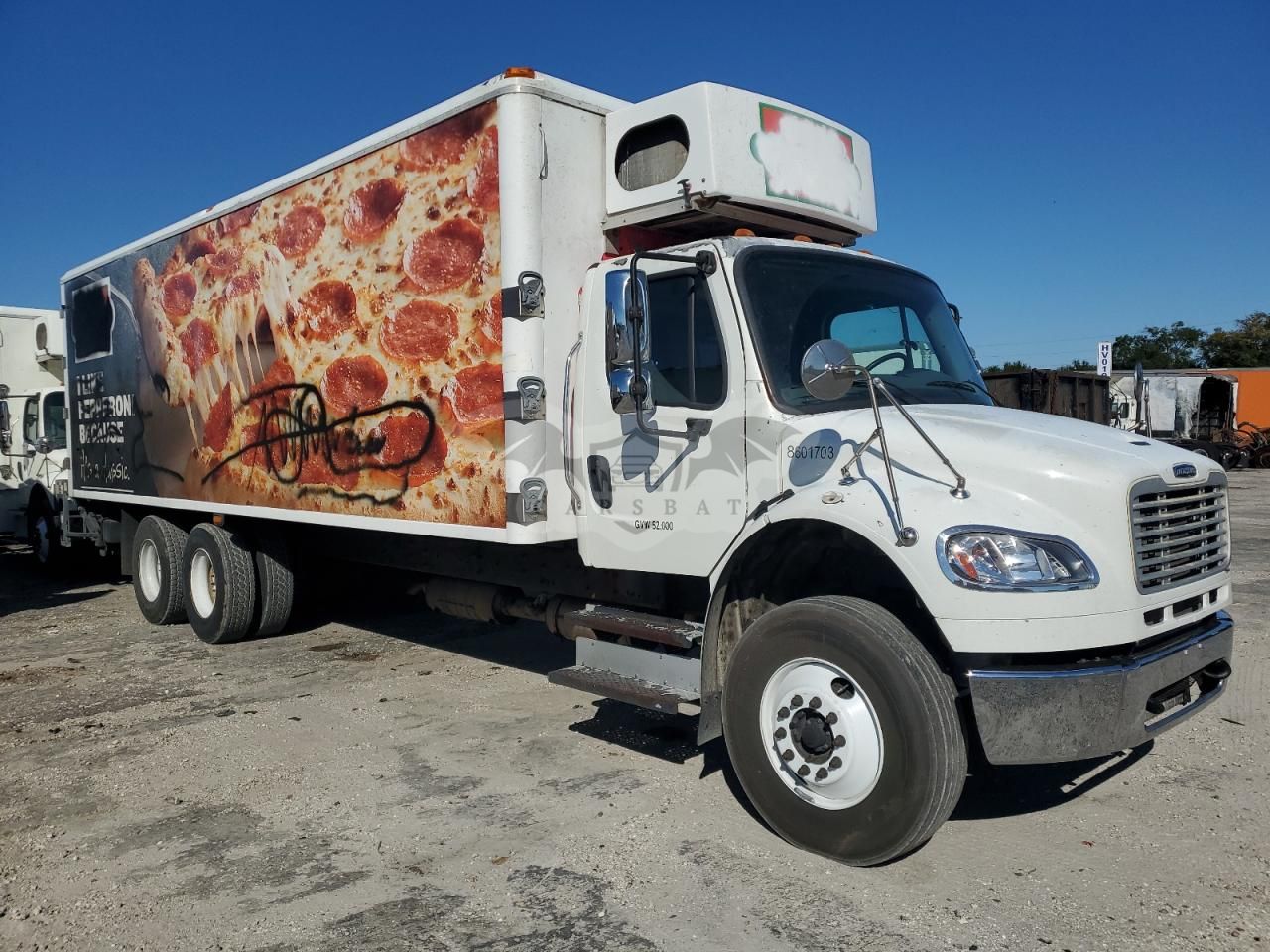 Freightliner Business Class M2 106 MEDIUM DUTY 8.9L 6 2014