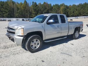 Chevrolet Silverado 1500 K1500 LT 5.3L 8 2011