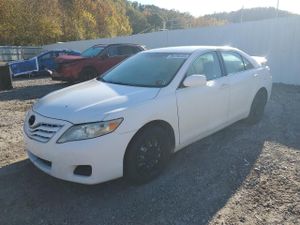 Toyota Camry BASE 2.5L 4 2010