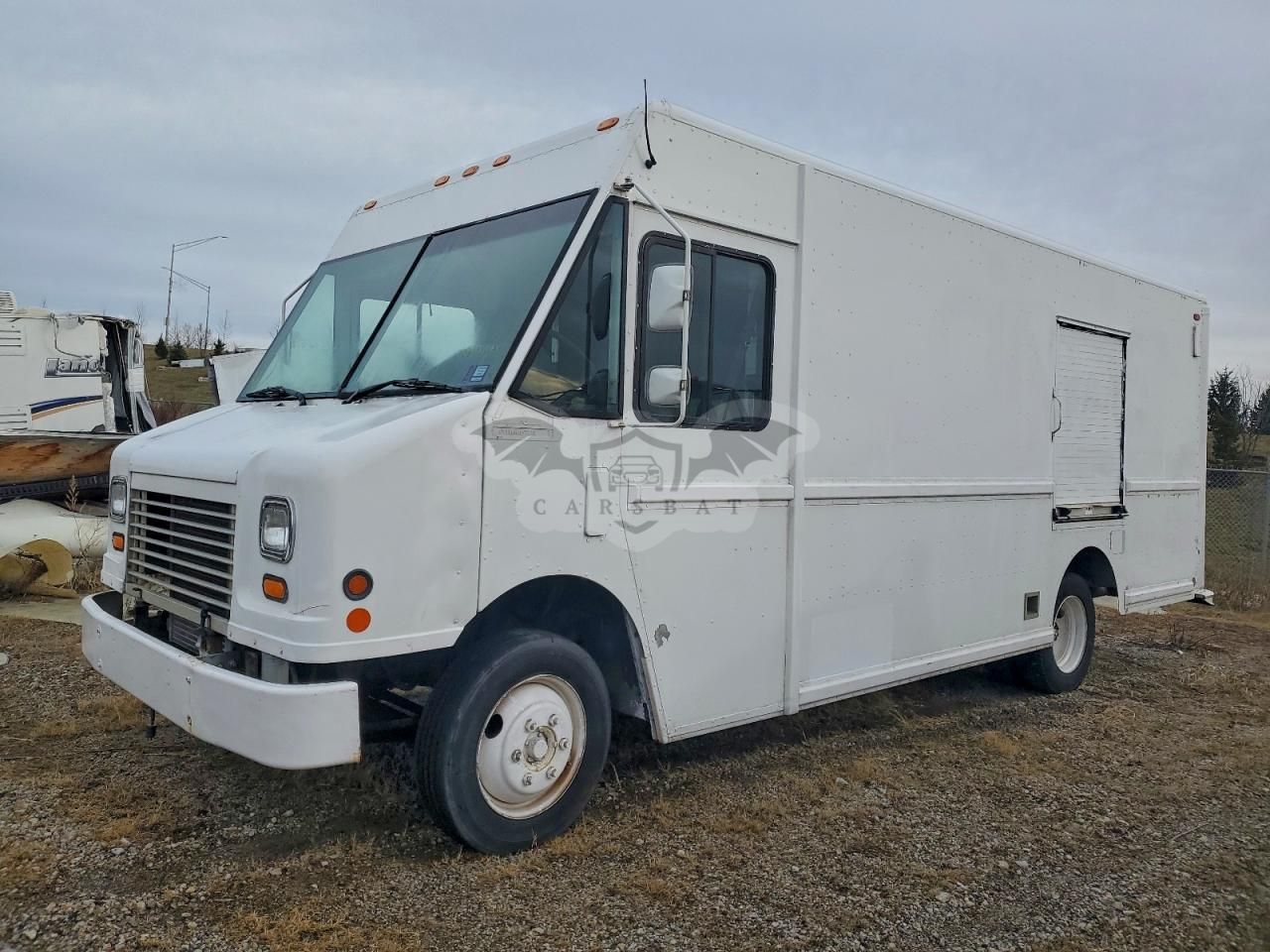Freightliner Business Class M2 M LINE WALK-IN VAN 6.7L 6 2006