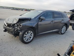 Toyota Venza LE 2.7L 4 2014