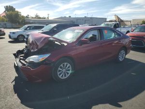 Toyota Camry LE 2.5L 4 2015
