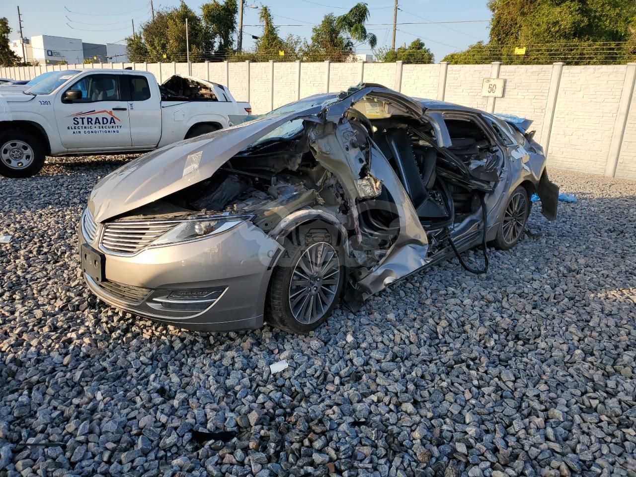 Lincoln MKZ HYBRID 2.0L 4 2015