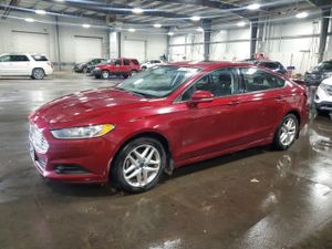 Ford Fusion SE 2.5L 4 2013