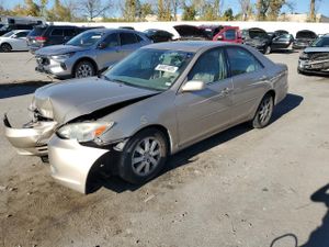 Toyota Camry LE 3.0L 6 2004