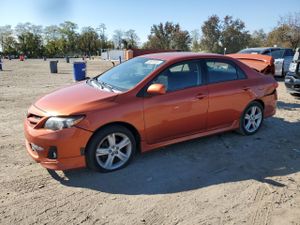 Toyota Corolla BASE 1.8L 4 2013