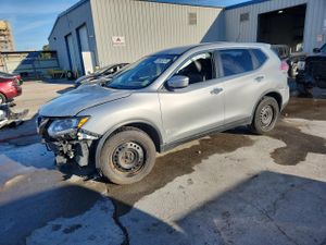 Nissan Rogue S 2.5L 4 2015