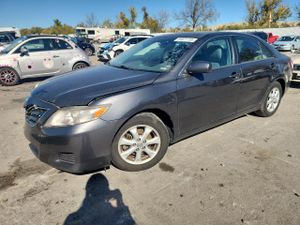 Toyota Camry BASE 2.5L 4 2011