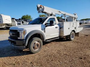Ford F550 SUPER DUTY 6.7L 8 2019