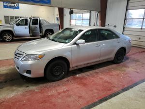 Toyota Camry BASE 2.5L 4 2011