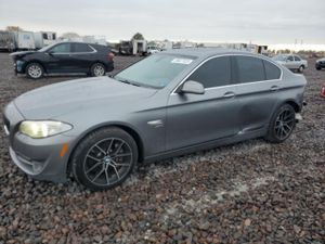 BMW 5 Series XI 3.0L 6 2012
