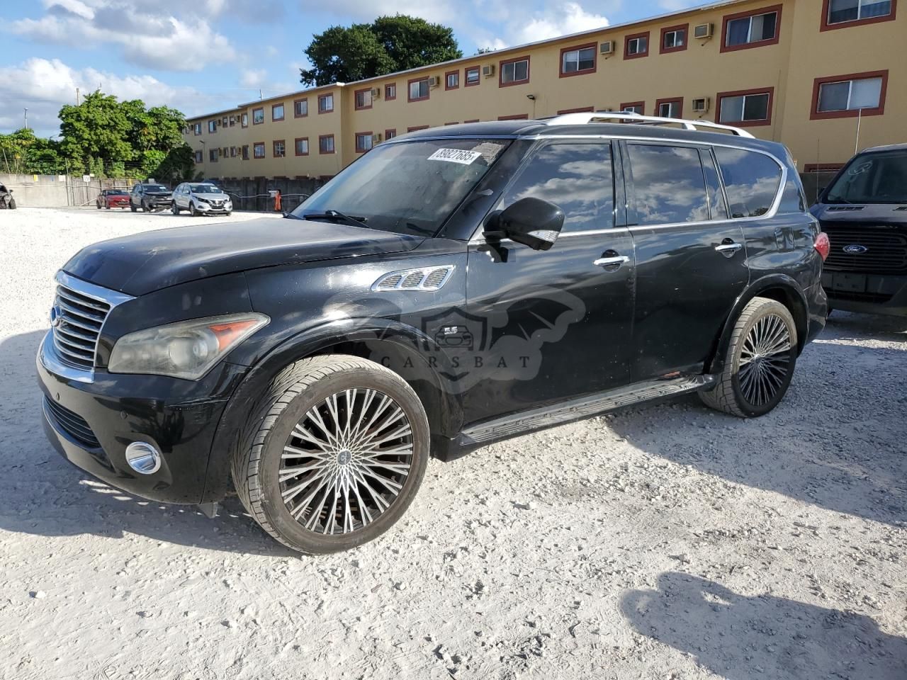 Infiniti QX80 5.6L 8 2014