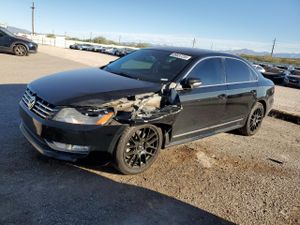 Volkswagen Passat SE 2.0L 4 2013
