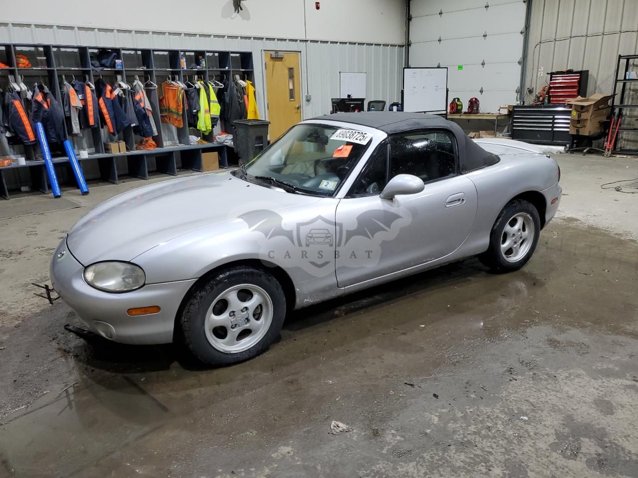 Mazda MX-5 (Miata) BASE 1.8L 4 2000