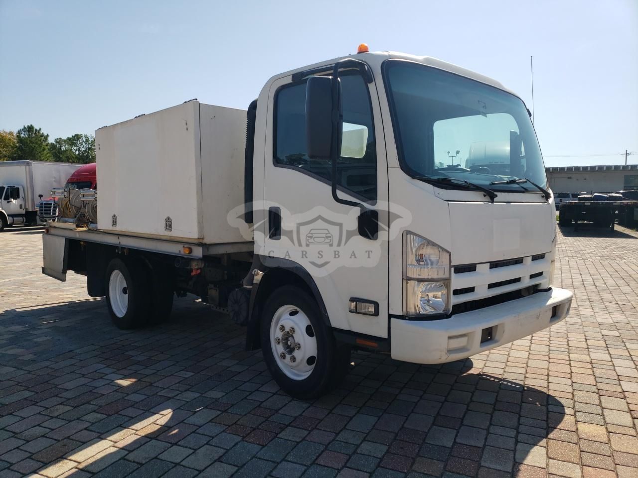 Isuzu NPR 6.0L 8 2015
