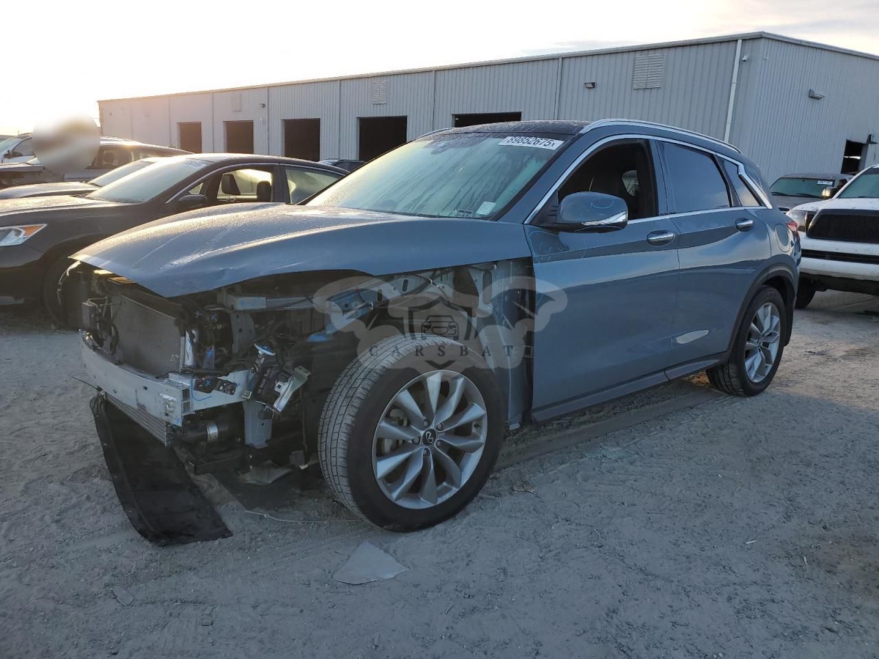 Infiniti QX50 ESSENTIAL 2.0L 4 2022