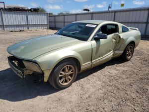 Ford Mustang 4.0L 6 2005