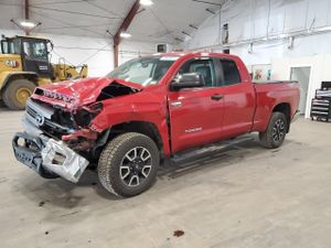 Toyota Tundra DOUBLE CAB SR 5.7L 8 2015