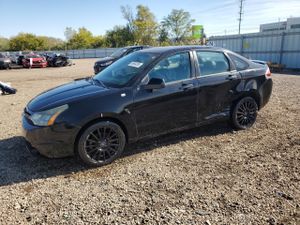 Ford Focus SES 2.0L 4 2011