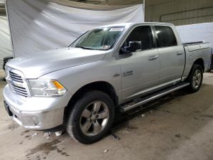 RAM 1500 SLT 5.7L 8 2015