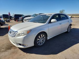 Toyota Avalon BASE 3.5L 6 2011