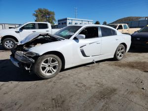Dodge Challenger SE 3.6L 6 2015