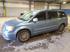Chrysler Town & Country LIMITED 3.6L 6 2011