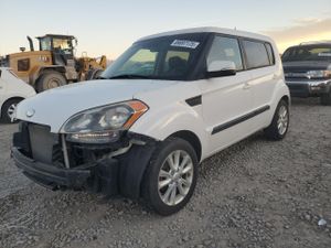 Kia Soul + 2.0L 4 2013