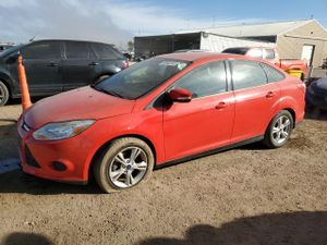 Ford Focus SE 2.0L 4 2014