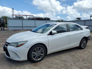 Toyota Camry LE 2.5L 4 2015
