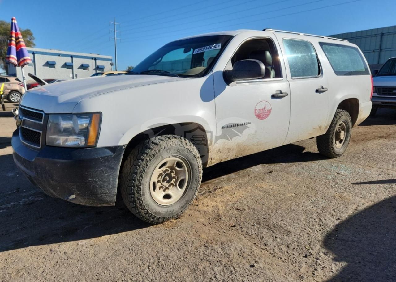 Chevrolet Suburban K2500 6.0L 8 2011