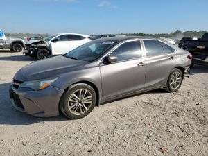 Toyota Camry LE 2.5L 4 2015